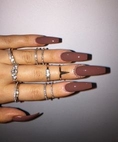 Acrylic baddie nails that can take your uniqueness to another level. Up to date nail design to freshen up your whole aesthetic baddie nails Gel Nails At Home, Fall Acrylic Nails, Black Nail Designs, Nail Swag, Acrylic Nails Coffin, Square Acrylic Nails, Nails At Home, Coffin Nails Designs, Fire Nails