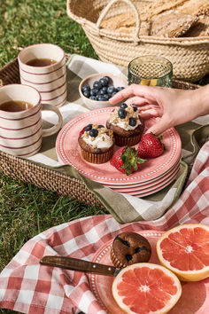 Disfruta de las veladas al aire libre en tu terraza y jardín. #VidaAlAireLibre Lovely Moments, Vision Board, In This Moment