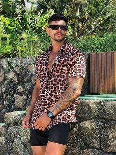 Multicolorido Estilo de rua (street) Collar Manga Curta Tecido Estampa de leopardo Camisa Embellished Elasticidade Baixa  Tops Masculino Outfit Ideas, Mens Shirts, Collar