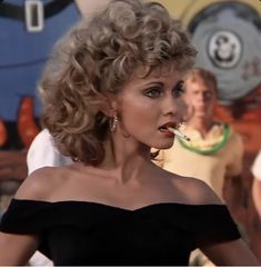 Grease Icons Aesthetic, Grease Movie Makeup, Sandy Grease Aesthetic, Sandy From Grease Makeup, Sandy Makeup Grease, Sandy Grease Hair, Grease Aesthetics, Sandy Grease Outfit, Sandra Dee Grease