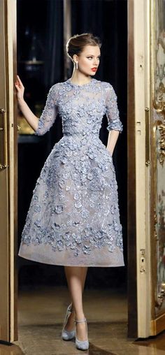 Vestido celeste Robes Glamour, Elie Saab Spring, 파티 드레스, Lucille Ball, Formal Outfits, فستان سهرة, Dresses Ideas, Gorgeous Gowns, Grace Kelly