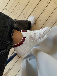 #shoes #newbalance #nb #outfit #ootd #aesthetic Cute Sneakers New Balance, New Balance Bb480 Outfit, New Balance 480 Outfit, White Trendy Shoes, Shoe Inspo Aesthetic, Nb Outfit, 2024 Sneakers