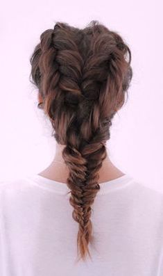 Say goodbye to boring hair with these 25 stunning fishtail braid ideas! Whether you love classic fish tail braids or unique fishtail braids, these hair stylies will inspire your next look. Perfect for everyday glam or special occasions, these braided hairstyle ideas include chic hair upstyles that elevate your style. Try them all and transform your hair game! Double Fishtail Braid, Braid Extensions, Braid Hairstyles, Good Hair Day, Fish Tail Braid, Hair Envy, Look Casual