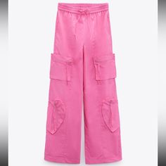 Nwt. An Amazing Pink Cargo Pants And Comfy. Pink Cargo Pants, Cargo Pants Color, Flowy Jumpsuit, Zara Bodysuit, Zara Jumpsuit, Bright Winter, Seersucker Pants, Wide Leg Dress Pants, Cargo Style