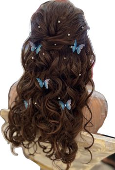 Cute Hairstyles For Long Hair For Wedding, Prom Hairstyles Butterflies, Cute Dress Hairstyles, Hairstyles For Sangeet Indian Weddings, Hairstyle Design For Wedding, Butterflies In Hair Hairstyles, Hair Styles For Prom Long, Butterflies Hairstyles, Trendy Wedding Hairstyles Indian