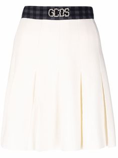 White wool embellished logo-waistband skirt from GCDS featuring crystal embellishment, logo patch to the front, pleat detailing and concealed rear zip fastening. | GCDS Embellished Logo-Waistband Skirt Crystal Embellishment, Pop Fashion, White Skirts, Aesthetic Fashion, A Line Skirts, Cheer Skirts, Patch Logo, High Waisted Skirt, Womens Bottoms