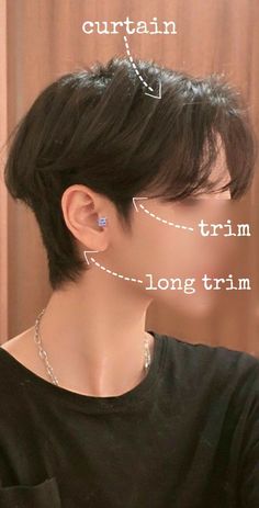 Male Curtains Haircut, Male Haircut Ideas Straight Hair, Haircuts For Korean Men, Haircuts For Guys Straight Hair, Haircuts For Asian Men With Straight Hair, Korean Curtain Haircut Men, Korean Haircuts For Boys, Korean Men Haircut Long, Korean Curtain Bangs Men