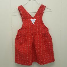 Oshkosh 2T 100% Cotton No stains or holes. Made in USA Vintage Measurements taken with item laid flat. Waist 11 in. Length 18.75 in. Red Bib Front Overalls With Pockets, Red Vintage Dress With Floral Embroidery, Overalls Dress, Baby Overalls Red, Vintage Oshkosh Overalls, Oshkosh Baby, Vintage Usa, Blue Tie Dye, Baby Nursery Decor