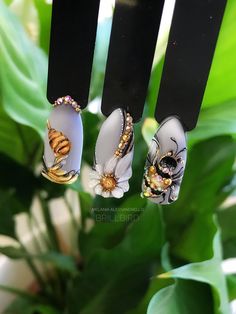 Bumble Bee Nails, Animal Nails, Halloween Nail Art, Nail Designs Spring, Nail Art Summer, Bling Nails