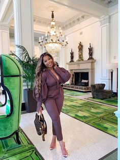 Rich Girl Lifestyle, Black Femininity, Classy Women, Classy Outfits, Autumn Winter Fashion, Fashion Inspo Outfits, Celebrity Style, A Woman, Girl Fashion