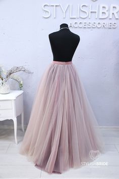 "Blush & Blackberry Ball Ombre Super Lush Wedding Tulle Skirt, Engagement Blush Ombre Skirt, Ball Sun flare Skirt 100% real photos! Separate THIS LACE TOP with 3 sleeves length here - https://www.etsy.com/listing/556066577/new-wedding-lace-crop-top-white-lace ?!HOW TO ORDER?! - left notice in order All orders we made on order by individual measurements. You can select approximately sizes in drop down menu and don't worry, after order we will contact you to confirm all measurements and all de Wedding Tulle Skirt, Ombre Skirt, Tulle Wedding Skirt, Wedding Tulle, Womens Tulle Skirt, Lush Wedding, Sun Flare, Princess Skirt, Wedding Dresses Corset