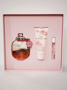 Coach Floral Blush 3 Piece Gift Set with ( 3.0 Oz Edp Spray + 7.5ML Edp Spray + 3.4OZ Body lotion ) For Women. Coach Floral Perfume, Coach Floral Blush, Coach Perfume, Coach Floral, Floral Perfume, Perfume Set, Birthday Wishlist, Womens Fragrances, Perfume Collection