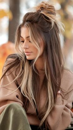 Casual Hair Dos For Long Hair, Cute Womens Hairstyles, Long Haircuts Face Framing, Thanksgiving Hair Color, Simple Layers For Long Hair, Long Hair Casual Hairstyles, Extra Long Hair Hairstyles, Quick And Easy Hairstyles For Medium Length Simple Hair Tutorials, Long Curtain Bangs Hairstyles