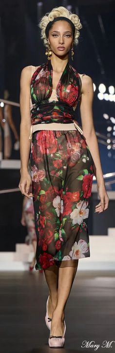 #D&G #Spring2025RTW #Fashionrunway Dolce & Gabbana Couture, Dolce And Gabbana Runway, Textile Print, Textile Prints, Dolce And Gabbana, Fashion Week, Couture