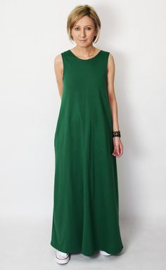 Cotton maxi dress with pockets on the sides and a neckline at the back. Perfect not only for summer :) Size (total length / bust) US --- UK --- EU/DE 4 ----- 6 ----- 34/XS (138/84) 6 ----- 8 ----- 36/S (138/88) 8 ----- 10 --- 38/M (139/92) 10 ---- 12 --- 40/L (140/96) 12 ---- 14 --- 42/XL (140/100) dimensions in cm. 100% cotton. Production methodsewn - own machinery - production in Poland by the Sisters Textile100% cotton, weight 180g/m2 Cotton Sleeveless Maxi Dress For Summer, Summer Cotton Sleeveless Maxi Dress, Summer Sleeveless Cotton Maxi Dress, Green Oversized Cotton Maxi Dress, Oversized Cotton Summer Maxi Dress, Summer Oversized Cotton Maxi Dress, Oversized Green Cotton Maxi Dress, Casual Cotton Maxi Dress Unlined, Casual Unlined Cotton Maxi Dress