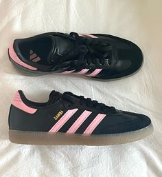 #pink #samba #adidas #trainers #2000s #90s #y2k Black And Pink Sambas Outfit, Black And Pink Sambas, Y2k Trainers, 2000s Sneakers, Dinner Heels, Shoes 2000s, Pink Sambas, Pink Samba, Sambas Adidas Women Outfit