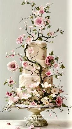 Spring Decorated Cakes, Garden Cake Design, Flower Wedding Cakes, Floral Cake Design, Torte Creative, Passion For Baking, Birthday Cake Decorating Ideas, Big Wedding Cakes, Beautiful Cake Designs