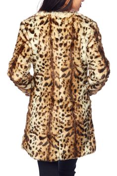 Add some fur and fun to your winter wardrobe this year with this amazing Faux fur leopard coat. This coat is AMAZING quality. It features 2 front pockets, a longer length, and an inside lining. You wi Leopard Fur Coat, Cute Winter Coats, Fur Outfit, Animal Print Outfits, Chic Coat, Animal Print Fashion, Cute Jackets, Women Clothing Boutique