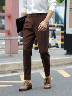 Pleated Pants Outfit, Worship Outfits, Men Fashion Photoshoot, Black Outfit Men, Big Men Fashion, Mens Fashion Streetwear, Color Chocolate, Brown Pattern, Rock Revival Jeans