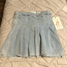 Brand New. Never Worn Skater Skirt. Light Denim Wash Denim Skater Skirt, Leather Flare Skirt, Pink Skirts, Celebrity Pink Jeans, Pink Denim, Celebrity Pink, Jean Trends, Girl Celebrities, Pink Jeans