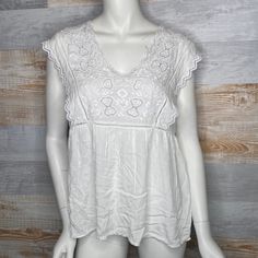 Anthropologie Danielrainn V-Neck Embroidered Blouse White Size Medium Brand New Without Tags. Never Worn. Excellent Condition, No Flaws Features Eyelet Delicate Embroidery And Cap Sleeves. Flowing Soft Material Unlined Bust 39” Length 26” C-001 Anthropologie Top, Embroidered Blouse, Cap Sleeves, Anthropologie, Top Blouse, V Neck, Womens Tops, Embroidery, White