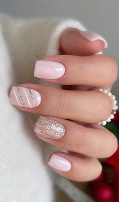 Ongles Rose Pastel, Christmas Nails Glitter, Pink Glitter Nails, Her Nails, Dipped Nails