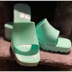 Mint Colored Jelly Slides Chic Platform Jelly Sandals For Beach, Chic Closed Toe Jelly Sandals For Spring, Casual Green Jelly Sandals For Spring, Trendy Platform Jelly Sandals For Spring, Green Open Toe Jelly Sandals For Spring, Green Round Toe Jelly Sandals For Spring, Green Flat Jelly Sandals For Spring, Trendy Spring Jelly Sandals With Round Toe, Trendy Round Toe Jelly Sandals For Spring