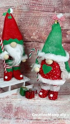 Christmas Figures, Christmas Handmade, Xmas Stockings, Diy Crafts Hacks, Crafts Hacks, Christmas Ornament Crafts