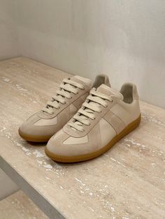 cream margiela gat shoes women men instagram story post ideas Maison Margiela Gats Outfit Men, Gats Shoes, Instagram Story Post Ideas, Story Post Ideas, Instagram Story Post, Margiela Shoes, Story Post