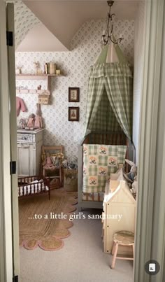 Cottage Style Playroom, Cottage Core Toddler Girl Room, Vintage Toddler Rooms Girl, Cottagecore Girl Nursery, Cottage Toddler Girl Room, Coquette Toddler Room, Cottage Core Girl Nursery, English Cottage Girls Bedroom, Cottage Girl Nursery