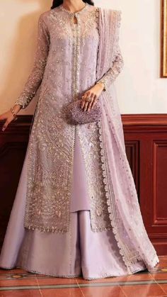 Walima Dress Simple, Pakistani Gowns Dresses Party Wear, Pakistani Guest Wedding Outfits, Formal Outfit For Wedding, Nikah Dress Ideas, Pakistani Wedding Guest Outfits, Garara Designs Pakistani Dresses, Shadi Outfits