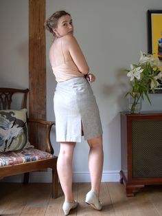 "A beautiful vintage pencil skirt, made by Valentino's 'Miss V' label. 75% wool, 25% nylon Fully lined Little split to the back In very good vintage condition Marked as a size 8 Waist: 28\"/ 79cm Hips:  39\"/ 98cm Length: 20.5\"/ 52cm Follow me on instagram for new stock previews and shop updates! https://www.instagram.com/elephantlondon/" Fitted Wool Pencil Skirt, Fitted Wool Skirt Short Length, Vintage Pencil Skirt, Miss V, Vintage Pencil, Women Appreciation, Vintage Coat, Womens Skirts, Sundress