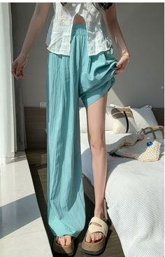 High Rise Plain Elastic Waist Wide Leg Pants Size S M L XL Total Length Waist Hips 99 58 104 100 62 108 101 66 112 102 70 116 measurement is cm.Product Information Material: Polyester 95%, Elastane 5% Color: Black Fairycore Dress, Dark Academia Clothes, Academia Clothes, Fairycore Clothes, Cottagecore Outfits, Kawaii Dress, Pantalon Large, Lolita Dress, New Tops