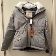 Women’s Hollister Down Jacket Collection S Small Nwt Never Worn New Casual Silver Winter Outerwear, Silver Hooded Outerwear For Winter, Casual Silver Outerwear For Winter, Jacket Collection, Hollister Jackets, Coats Women, Bomber Jackets, Down Jacket, Hollister