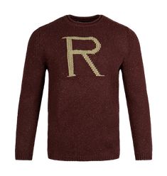 a sweater with the letter r on it