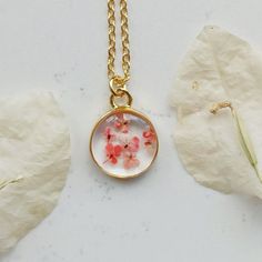 Anniversary gift Pressed flower necklace Real dried pink | Etsy Queen Anne's Lace Flowers, Pressed Flower Necklace, Crystal Resin, Handmade Jewel, Queen Annes Lace, Teardrop Necklace, Resin Necklace, Tiny Flowers, Pressed Flower