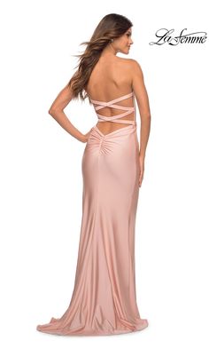 So pretty, this mauve pink long prom dress is as sophisticated as it is beautiful. So lovely for prom, fancy wedding receptions, and other formal events, this strapless long pink evening gown is crafted in soft jersey from the sweetheart neckline to the hem. The strapless long pink formal dress has side ruching that honors the curves, and crossing back bands that create a statement with every turn. Back ruching helps shape the booty, while a ruffle drapes over the side of this fabulous long pink Long Jersey Dress, Designer Formal Dresses, Prom Style, Prom Girl, Pageant Dresses, Dress Silhouette, Long Prom Dress, Jersey Dress, Prom Dress