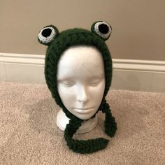 Winter Frog Hat Headband Crochet Knitted Warm Earmuffs Headband Cute Frog Big Eyes Earflap Nwot, Never Worn. One Size Fits All. Green With White & Black Eyes. Soft Knit Fabric/Yarn. Smoke Free, Pet Free, Very Clean Home. Frog Beanie, Frog Hat, Headband Crochet, Hat Headband, Crochet Things, Cute Frog, Fabric Yarn, Black Eyes, Cute Frogs