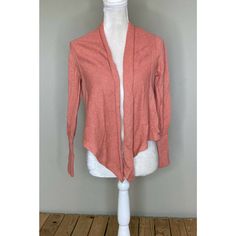 New With Tags Moth Anthropologie Women's Coral Linen Knit Cardigan Sweater Petite Size Small Super Cute, Great Quality Cardigan! Fitted Knit Cardigan For Layering, Long-sleeve Knit Cardigan For Layering, Cotton Knit Cardigan For Layering, Spring Knitted Cardigan For Layering, Stretch Fine Knit Cardigan For Fall, Stretch Knit Long Sleeve Cardigan, Long Sleeve Stretch Knit Cardigan, Soft Knit Open Front Sweater For Layering, Long Sleeve Fine Knit Cardigan