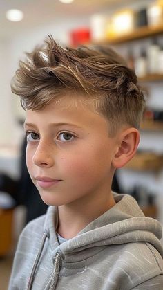 Boys Haircut Trendy, Levi Hair, Stylish Boy Haircuts, Modern Quiff, Teen Boy Haircut, Boy Haircuts Short