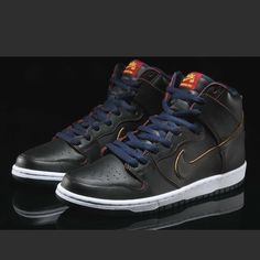 Nike Sb Cavaliers Dunk High Men's 9.5 Sb Shoes, Nike Sb Shoes, Dunk High, Box Color, Shoes Nike, Nike Sb, Men's Nike, Mens Shoes Sneakers, Sneakers Fashion