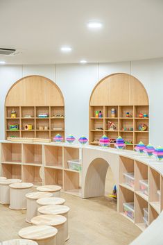 the children's playroom is clean and ready for their parents to use it