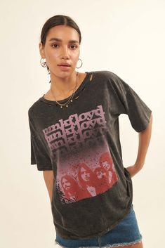 Pink Floyd Portrait Distressed Graphic Tee - ShopPromesa Pink Floyd Vintage, Distressed Graphic Tee, Vintage Rock Tees, Pink Floyd Band, Punk Tee, Rocker Tee, Vintage Band T Shirts, Rock Band Tees, Vintage Band Tees