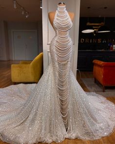 Luxury Long Mermaid Halter Beading Sleeveless Wedding Dress With Pearls Pearl Wedding Dress, Afrikaanse Mode, Pearl Dress, Dream Wedding Ideas Dresses, Wedding Dress Fabrics, فستان سهرة, Wedding Dress Trends, Laura Geller, Mermaid Evening Dresses