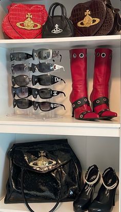 Culture Magazine, Sorel Winter Boot, The Culture, Fashion Killa, Vivienne Westwood, Fitness Inspo, Fashion Inspo Outfits, Versace