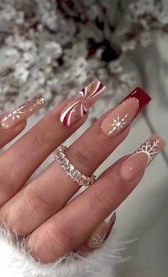 Acrylic Nails Christian Design, Winter Nails Gingerbread, Nail Inspo Trendy Christmas, Red Nail Designs Christmas Holidays, Nails Ideas Winter 2024, French Tip Nail Designs Christmas, Christmas Acrilycs Nails, Christmas/new Years Eve Nails, Acrylic Nails Christmas Design