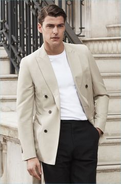 Blazer And T Shirt, Casual Man, Dapper Dudes, Expensive Clothes, Mens Formal Wear, Moda Chic, Style Sport, Mens Formal