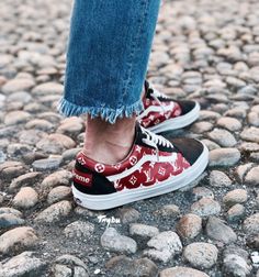 Vans Old Skool Louis Vuitton x Supreme (custom) Sneakers Louis Vuitton, Tenis Air Force, Sneaker Shop, Vans Outfit, Custom Vans, Vans Sneakers, Shoe Closet, Custom Sneakers, Dream Shoes