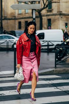 Tiffany Hsu, Balenciaga Heels, Midi Circle Skirt, 2019 Style, Reportage Photography, Giovanna Battaglia, Anna Dello Russo, Sarah Jessica Parker