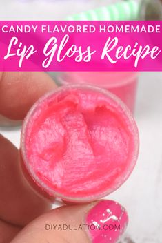 Jello Lip Gloss Recipe, Koolaid Lip Gloss, Lip Recipes, Homemade Lip Gloss Recipe, Lip Gloss Recipes, Lip Gloss Diy Recipes, Make Your Own Lip Gloss, Diy Lipgloss